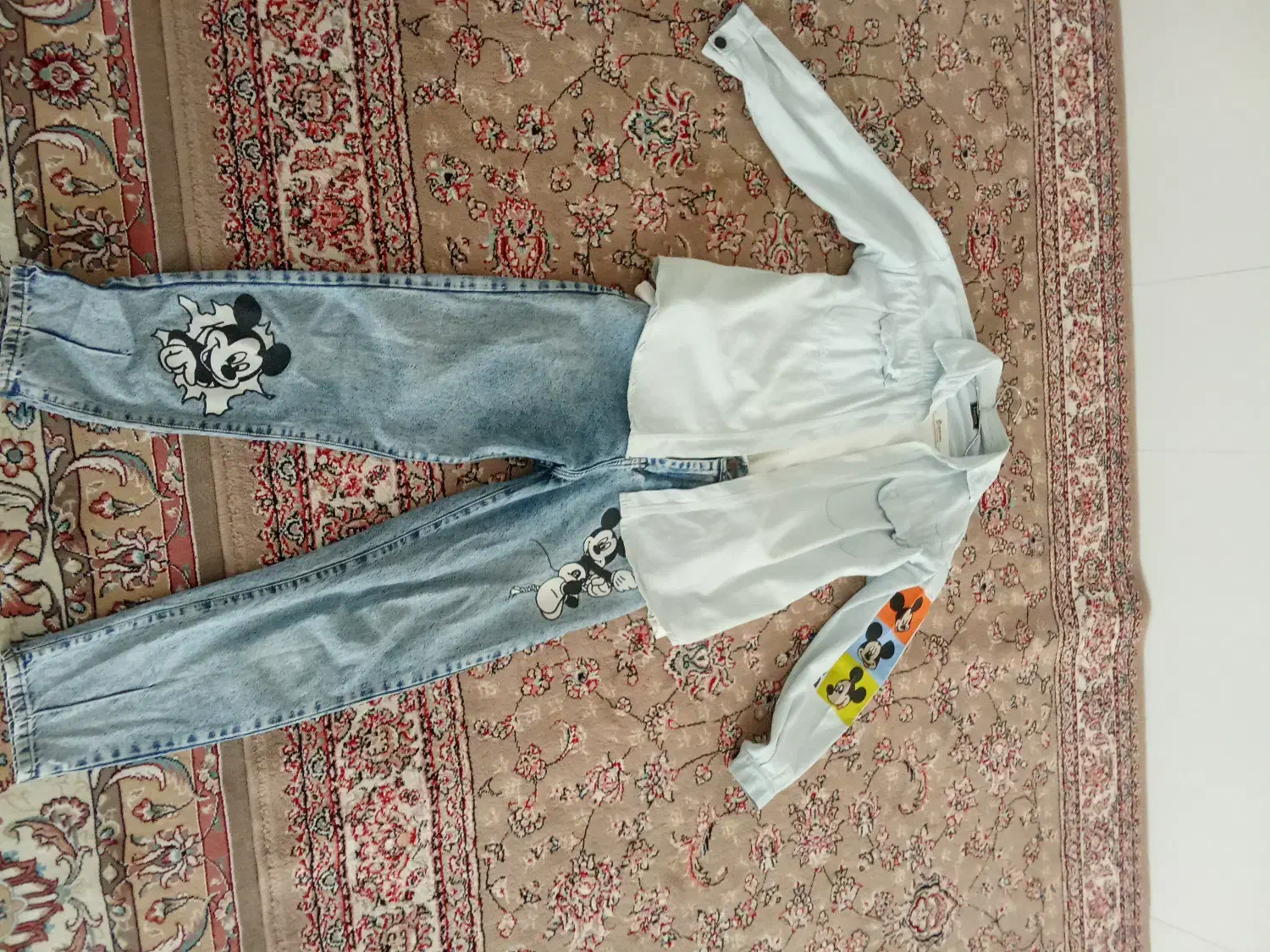 مانتو وشلوار|لباس|تربتحیدریه, داروپخش|دیوار