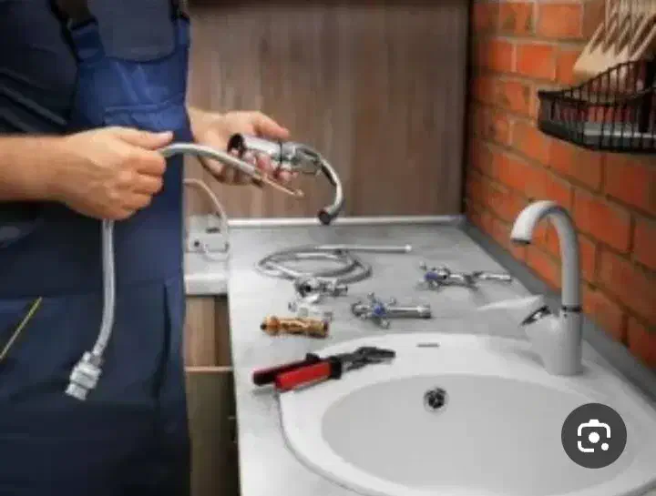 سرویس و نصب انواع شیرآلات،آبگرمکن،رادیاتور پکیج|خدمات پیشه و مهارت|ساوه, |دیوار