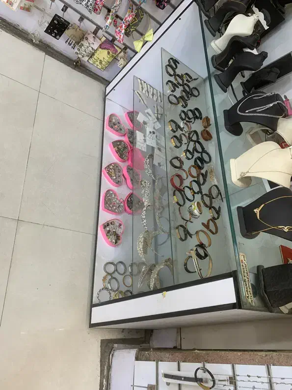 چند عدد پیشخون ام دی اف|فروشگاه و مغازه|تهران, خانی آباد نو شمالی|دیوار