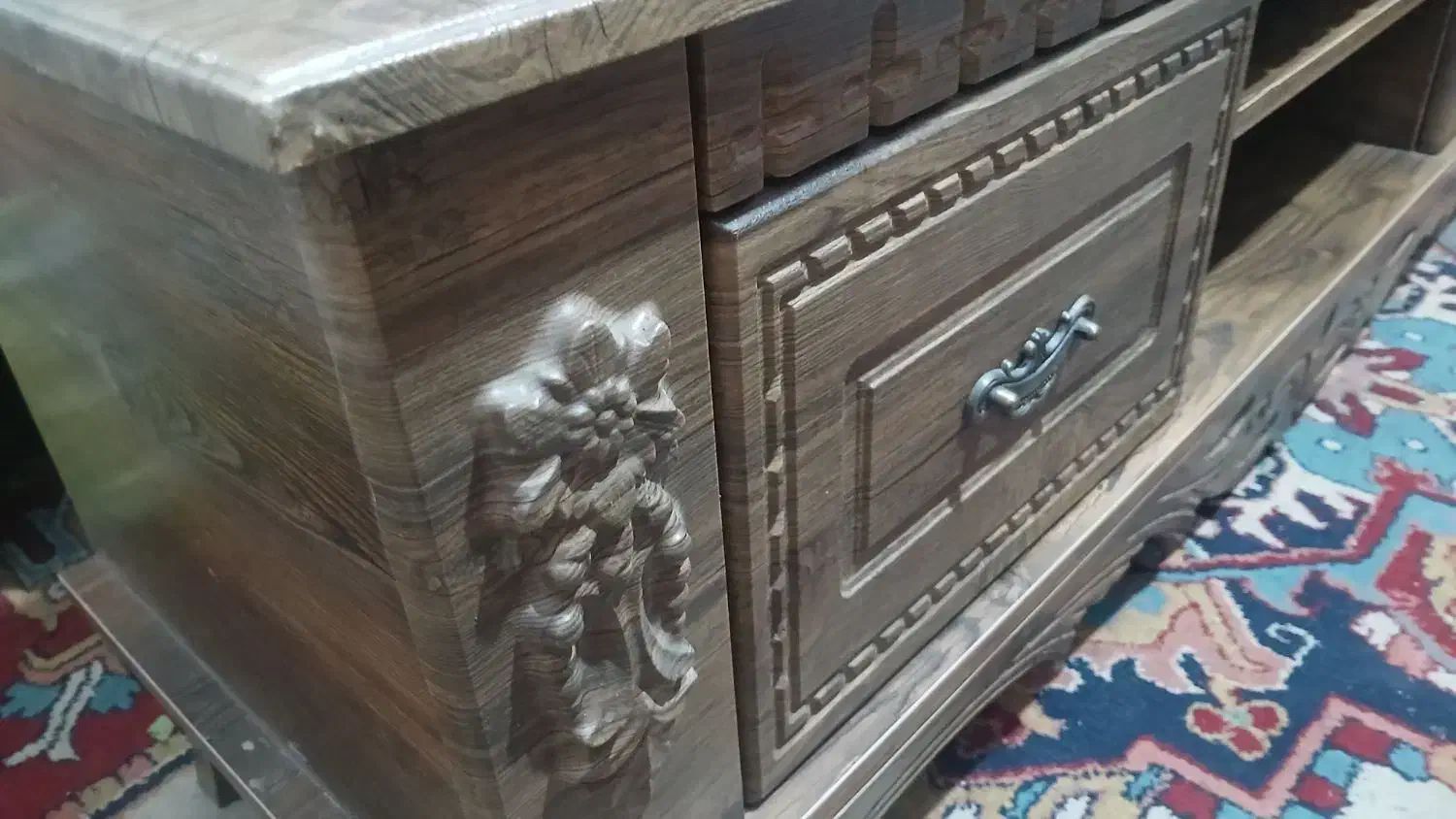 یک زیر تلوزیون سال نو|میز تلویزیون|شیراز, محراب|دیوار