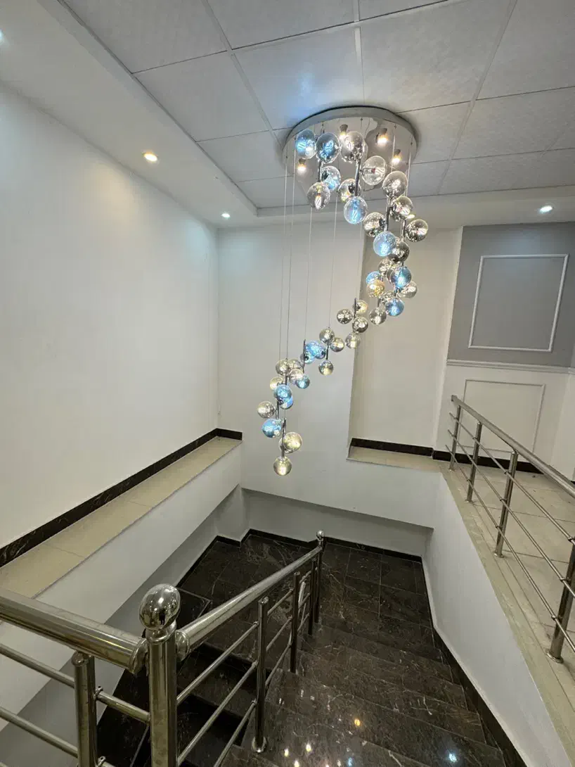 لوستر لاکچری برای مکان لاکچری|لوستر و چراغ آویز|رشت, گلسار|دیوار