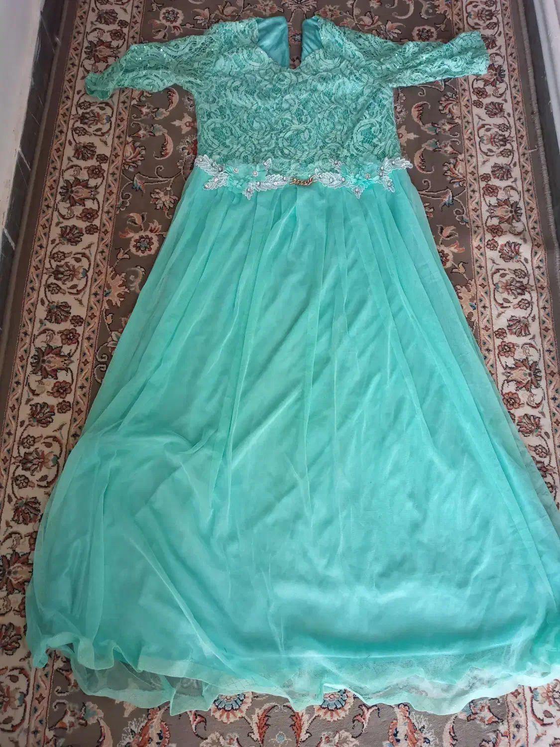 دوتا پیراهن مجلسی  نو  ۵۰۰هزار|لباس|خرم‌آباد, |دیوار