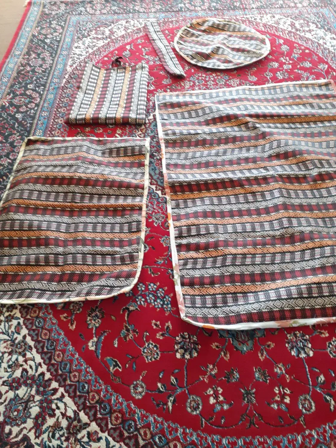 سفره نان پزی|سفره، حوله، دستمال آشپزخانه|لردگان, |دیوار