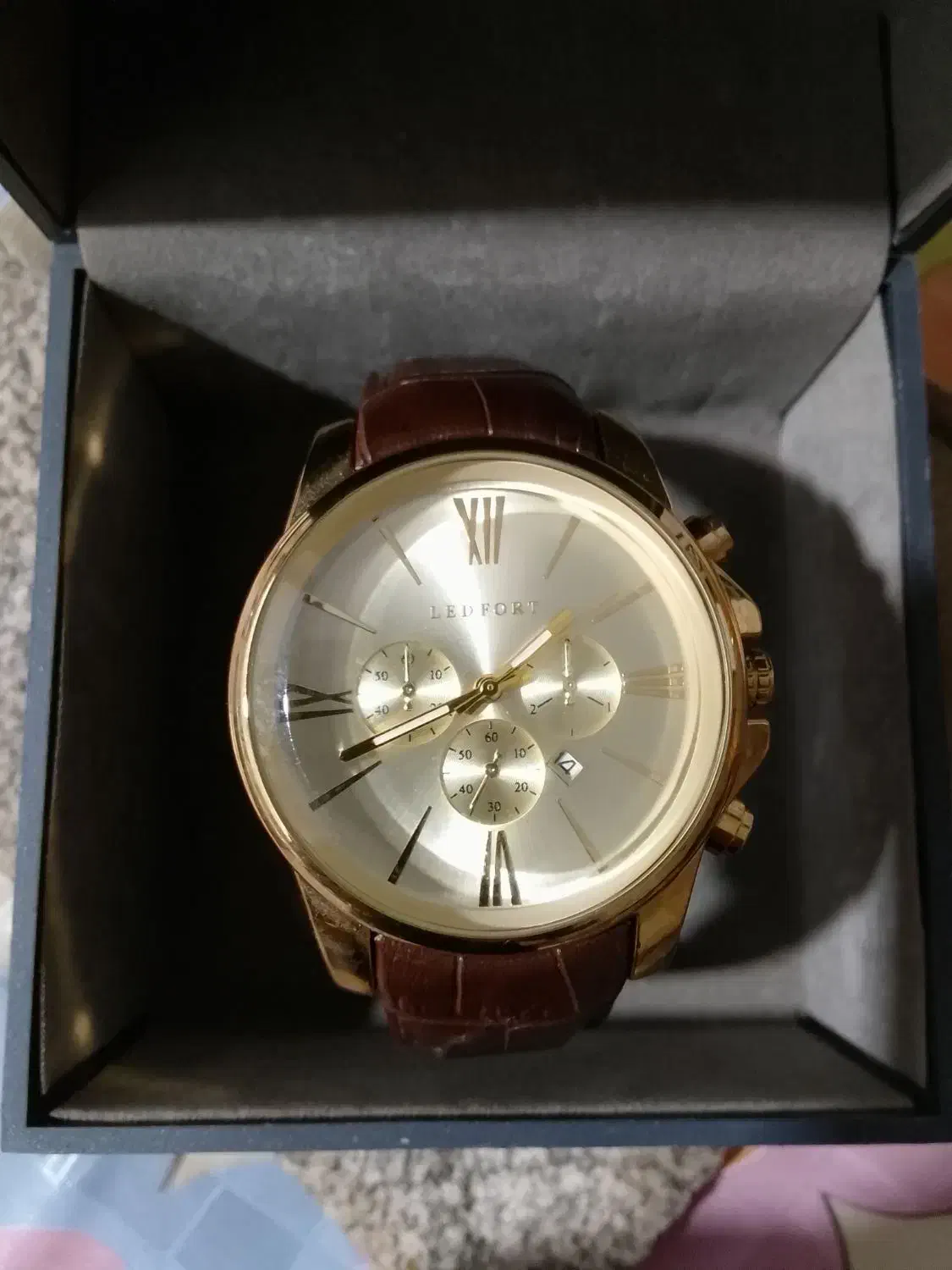 ساعت مچی فروشی اصلااستفاده نشده|ساعت|کاشمر, |دیوار