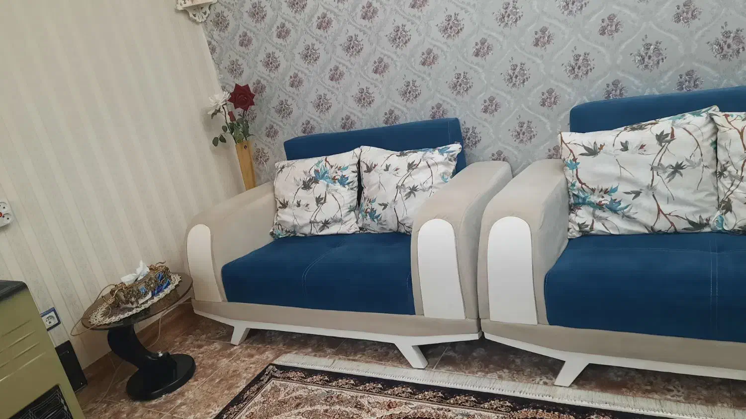 مبل راحتی ۷ نفره به همراه ۲عدد عسلی شیک در حد نو|مبلمان خانگی و میز عسلی|وحیدیه, |دیوار