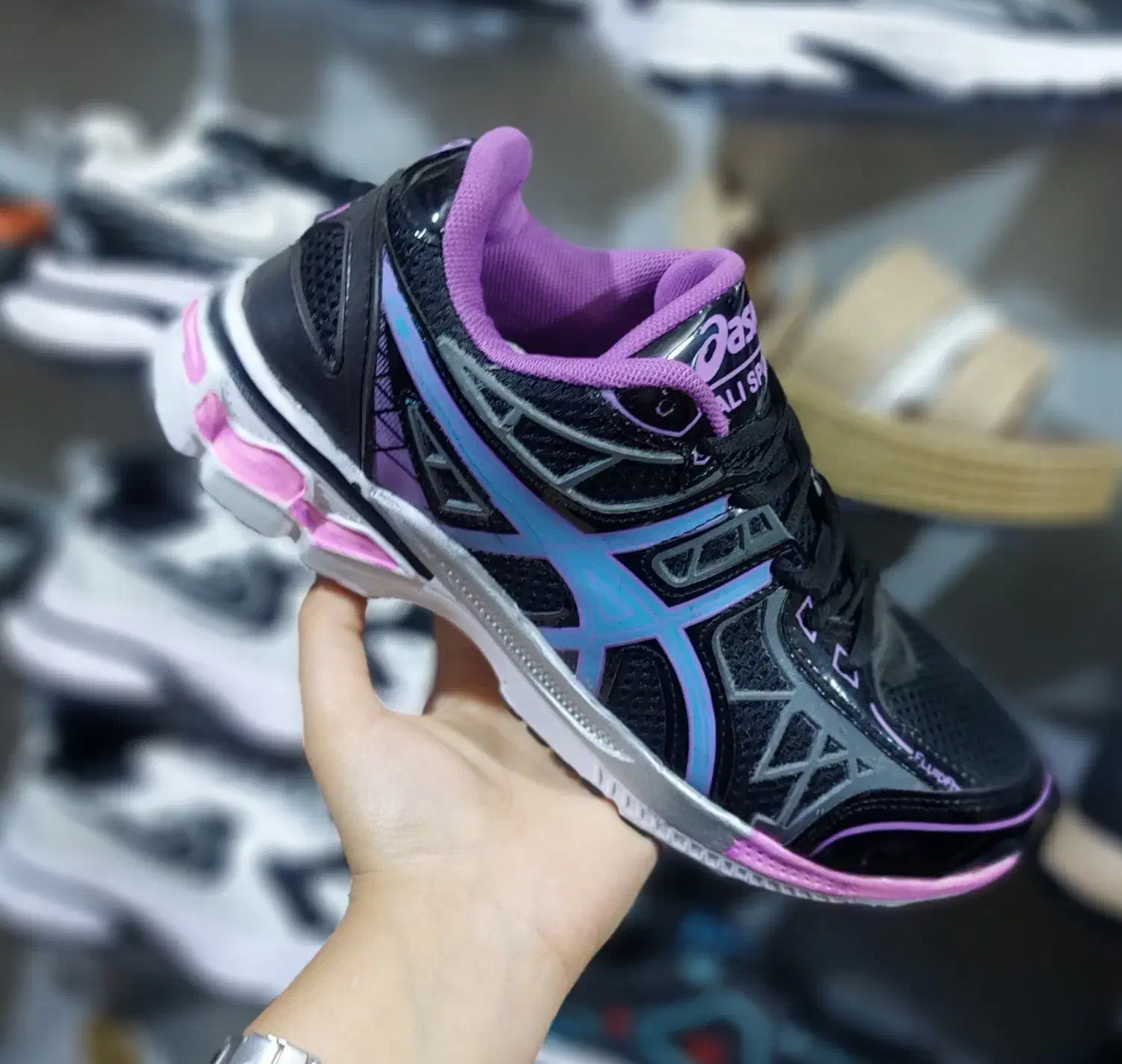 کفش آسیکس مردانه موجوده|کیف، کفش، کمربند|فسا, |دیوار