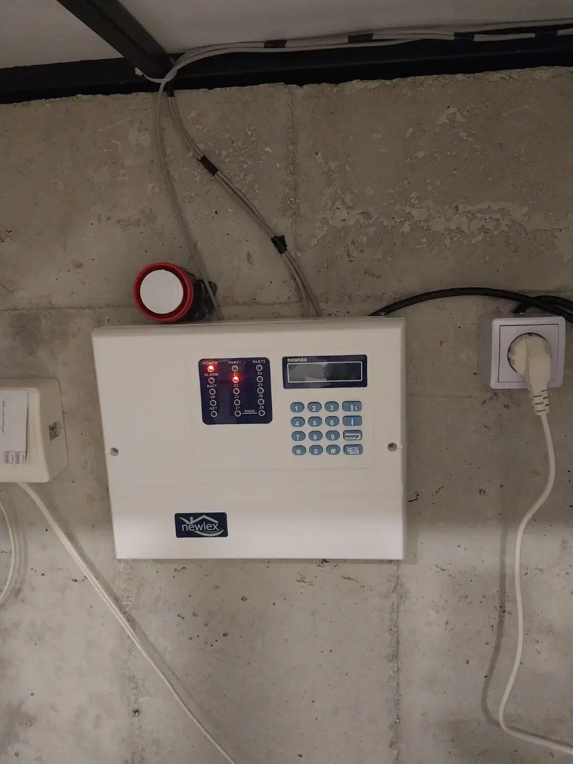 فروش و نصب دوربین مداربسته و دزدگیر اماکن|دوربین مداربسته|اردبیل, |دیوار