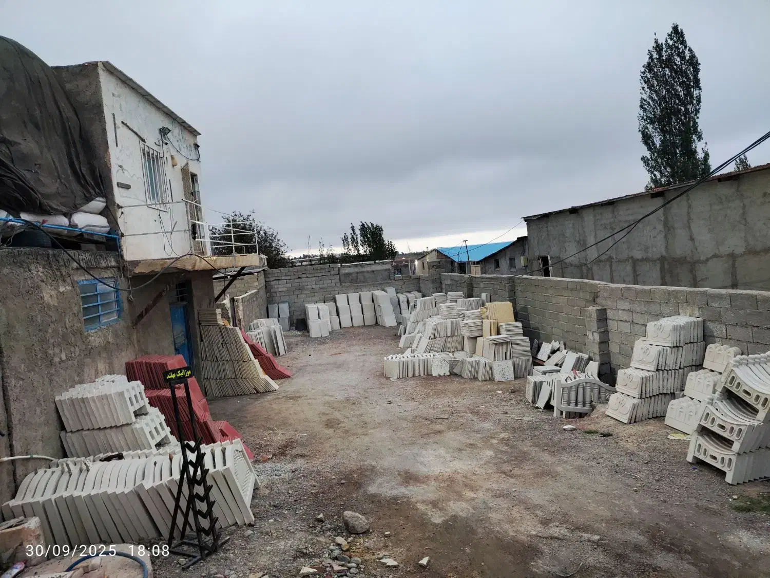 اجاره کارگاه ۵۰۰ متری|اجارهٔ دفتر صنعتی، کشاورزی، تجاری|اردبیل, |دیوار