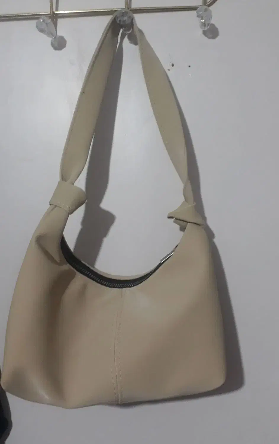 کیف|کیف، کفش، کمربند|زنجان, |دیوار