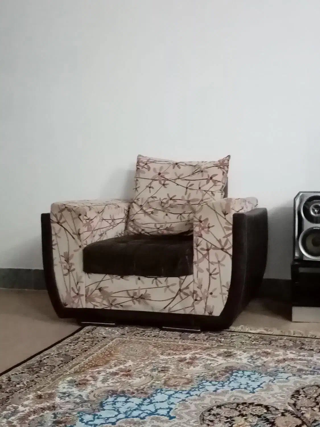 مبل نه نفره|مبلمان خانگی و میز عسلی|گرگان, |دیوار