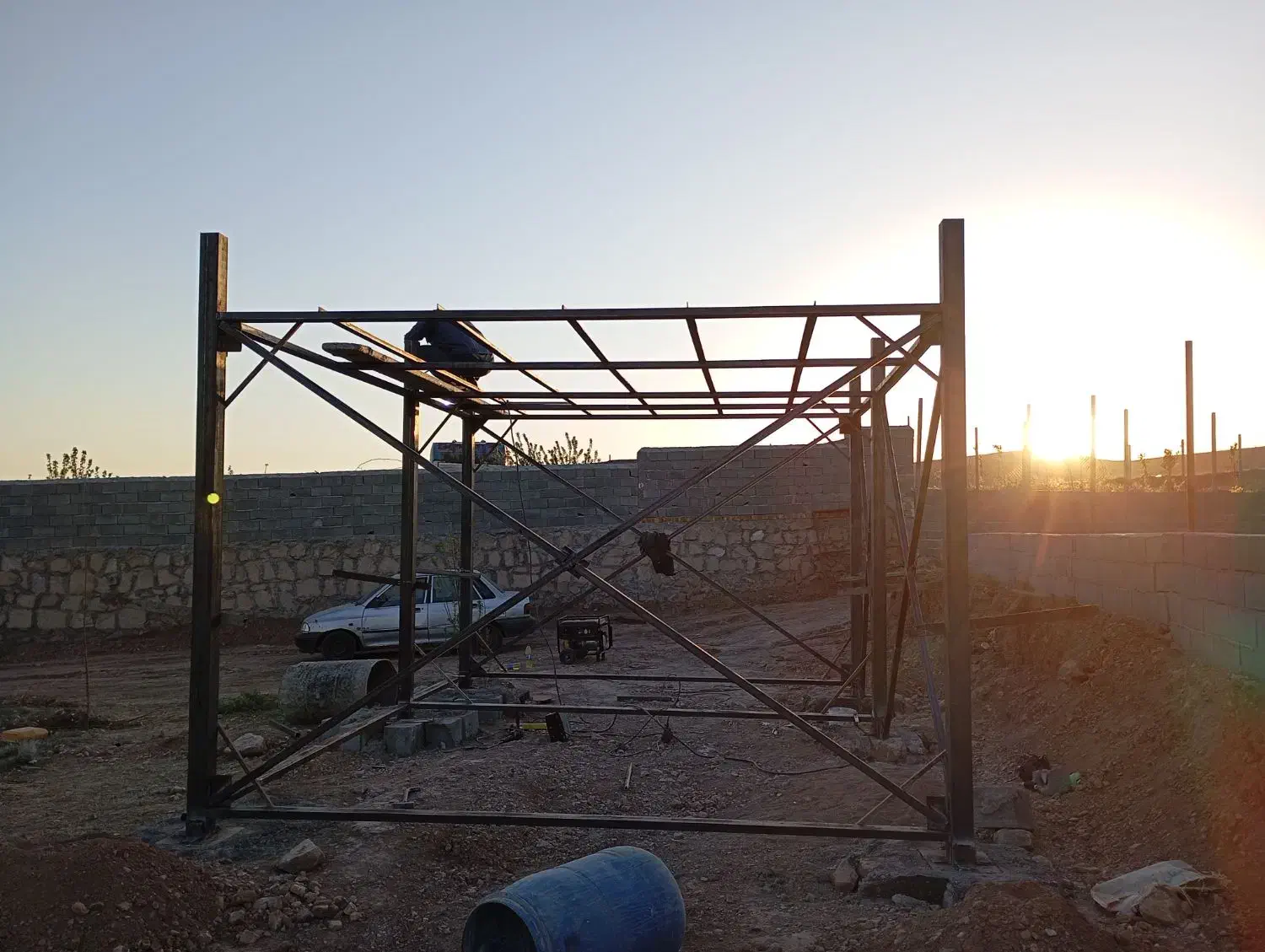 جوشکار ،اسکلت، ایزوگام، درب ،پنجره|خدمات پیشه و مهارت|قزوین, |دیوار