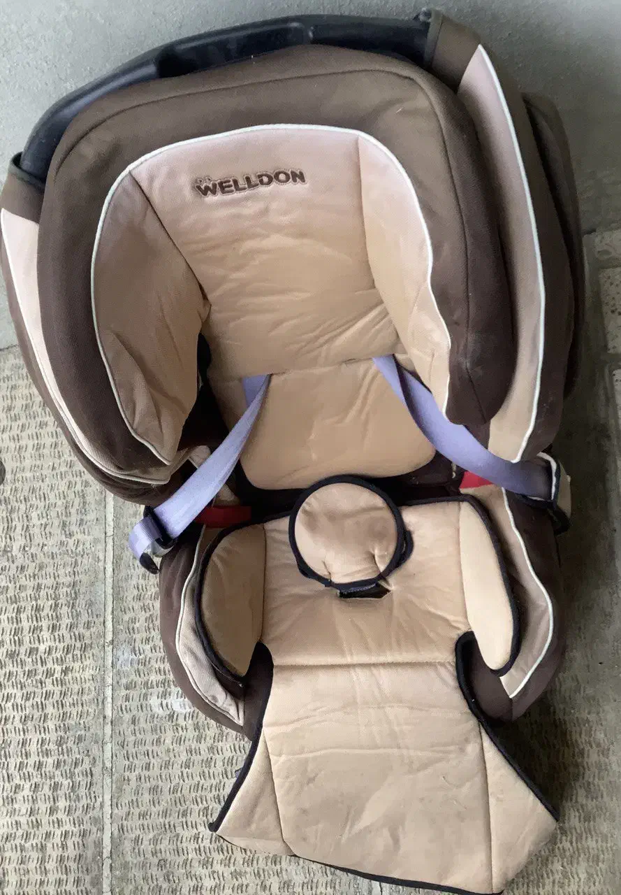 صندلی ماشین کودک وصندلی غذای کودک|تخت و صندلی بچه|کرمانشاه, |دیوار