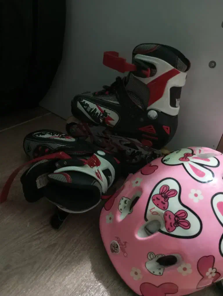 اسکیت دخترانه سایز ۳۸|دوچرخه، اسکیت، اسکوتر|بندر انزلی, عباس آباد|دیوار