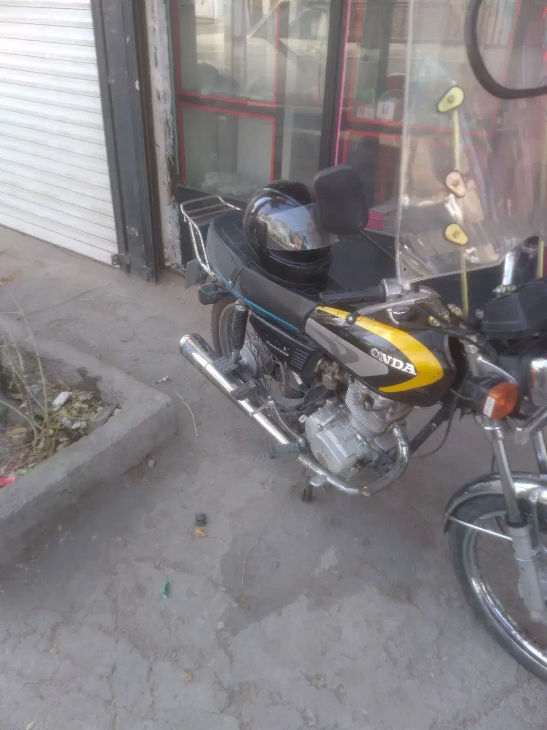 موتورسیکلت پلاک ملی بیمه مدارک کامل|موتورسیکلت|پردیس, شهرک صنعتی خرمدشت فاز ۷|دیوار