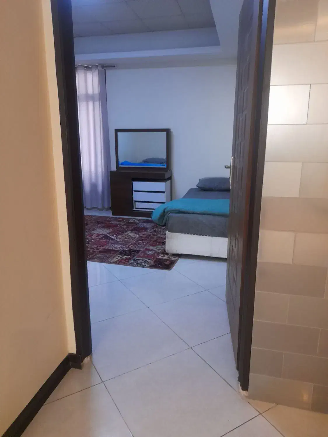 مشاور آزادمنش|اجارهٔ کوتاهمدت آپارتمان و سوئیت|کرمان, |دیوار