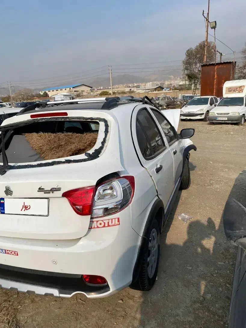 کوئیک ۱۴۰۲|خودرو سواری و وانت|تهران, فلسطین (میدان انقلاب)|دیوار