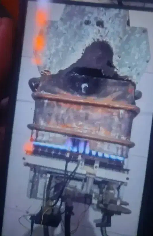 آبگرمکن دیواری بوتان|آبگرمکن، پکیج، شوفاژ|گرگان, |دیوار