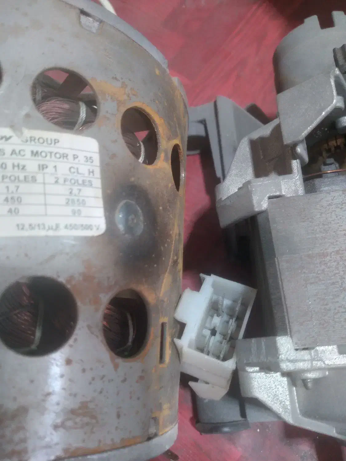 دوعدد موتور لباسشوی|ماشین لباسشویی و خشک‌کن لباس|خسروشاه, |دیوار