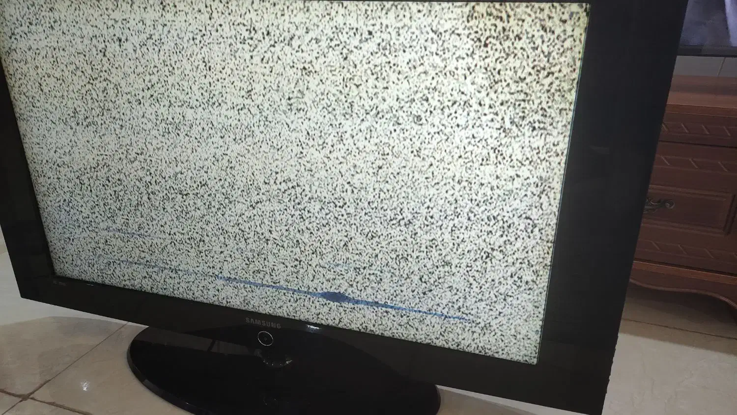 تلویزیون ال سی دی سامسونگ|تلویزیون و پروژکتور|هشتگرد, شهرک صنعتی هشتگرد|دیوار