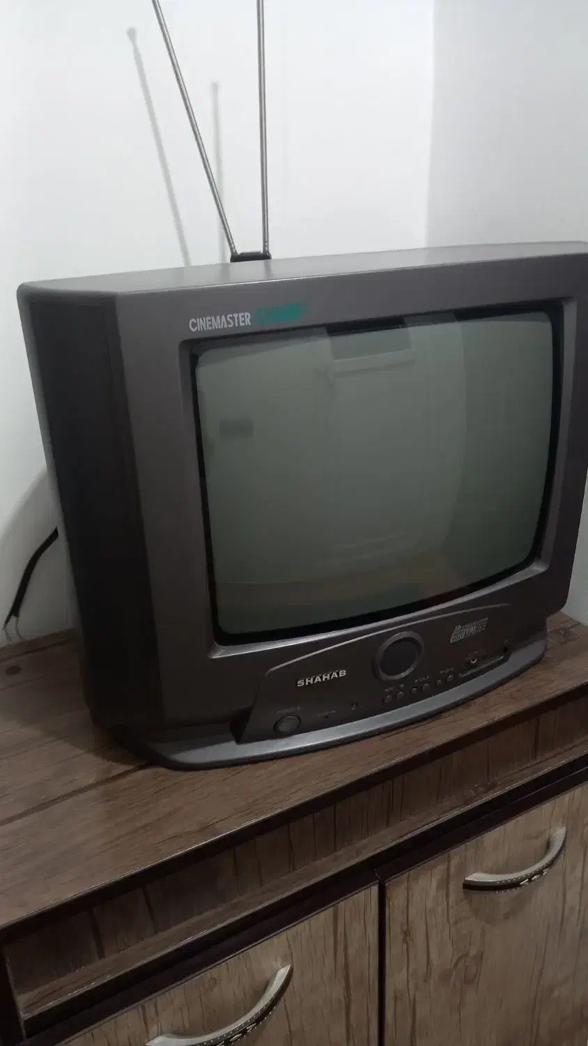 تلویزیون شهاب ۱۴ اینچ سالم|تلویزیون و پروژکتور|بندر انزلی, پرستار|دیوار
