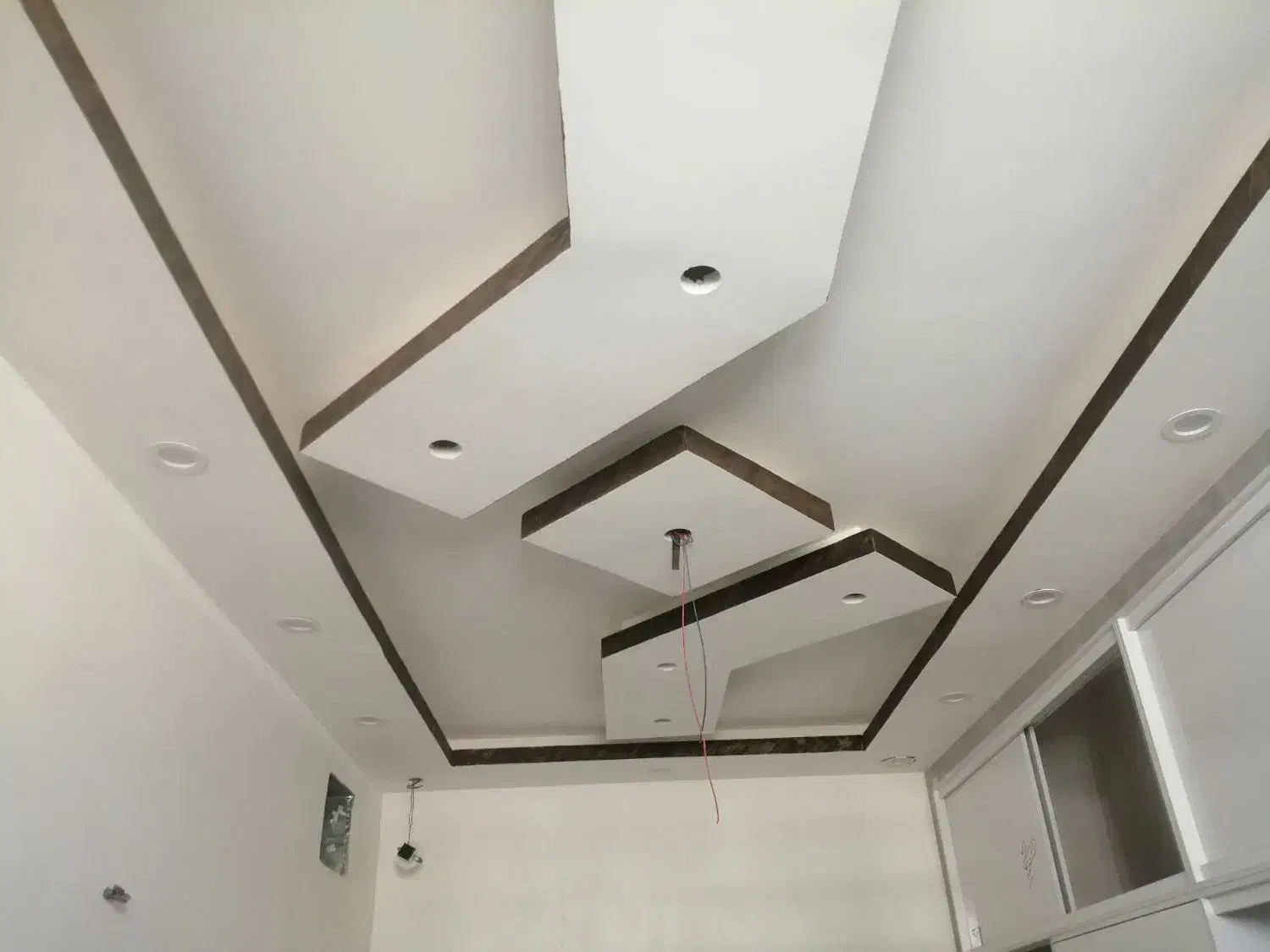 سفیدکاری گچ بری طرحی کناف|خدمات پیشه و مهارت|نورآباد ممسنی, |دیوار