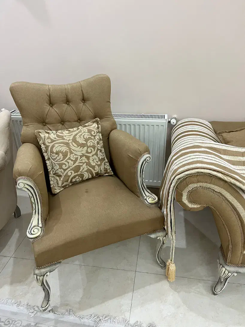 مبل پنج نفره با میز|مبلمان خانگی و میز عسلی|مشهد, شهرک رازی (شهرک غرب)|دیوار