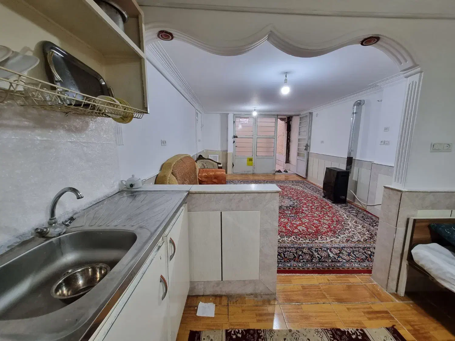 اجاره سوییت مبله ، مستقل باحیاط ماشین رو|اجارهٔ کوتاهمدت آپارتمان و سوئیت|رفسنجان, |دیوار