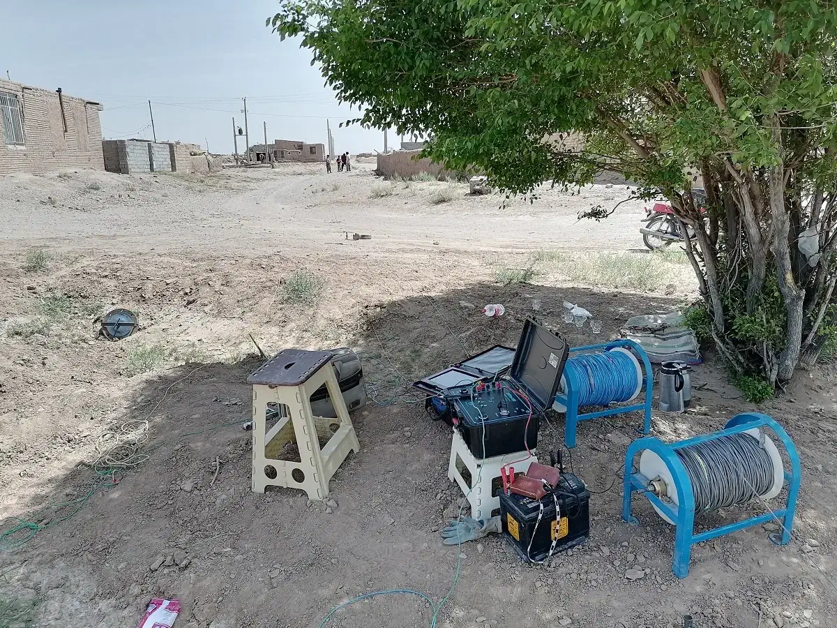 اکتشاف آب به روش ژئوفیزیک برای چاه آب کشاورزی|خدمات باغبانی و درختکاری|کرمان, |دیوار