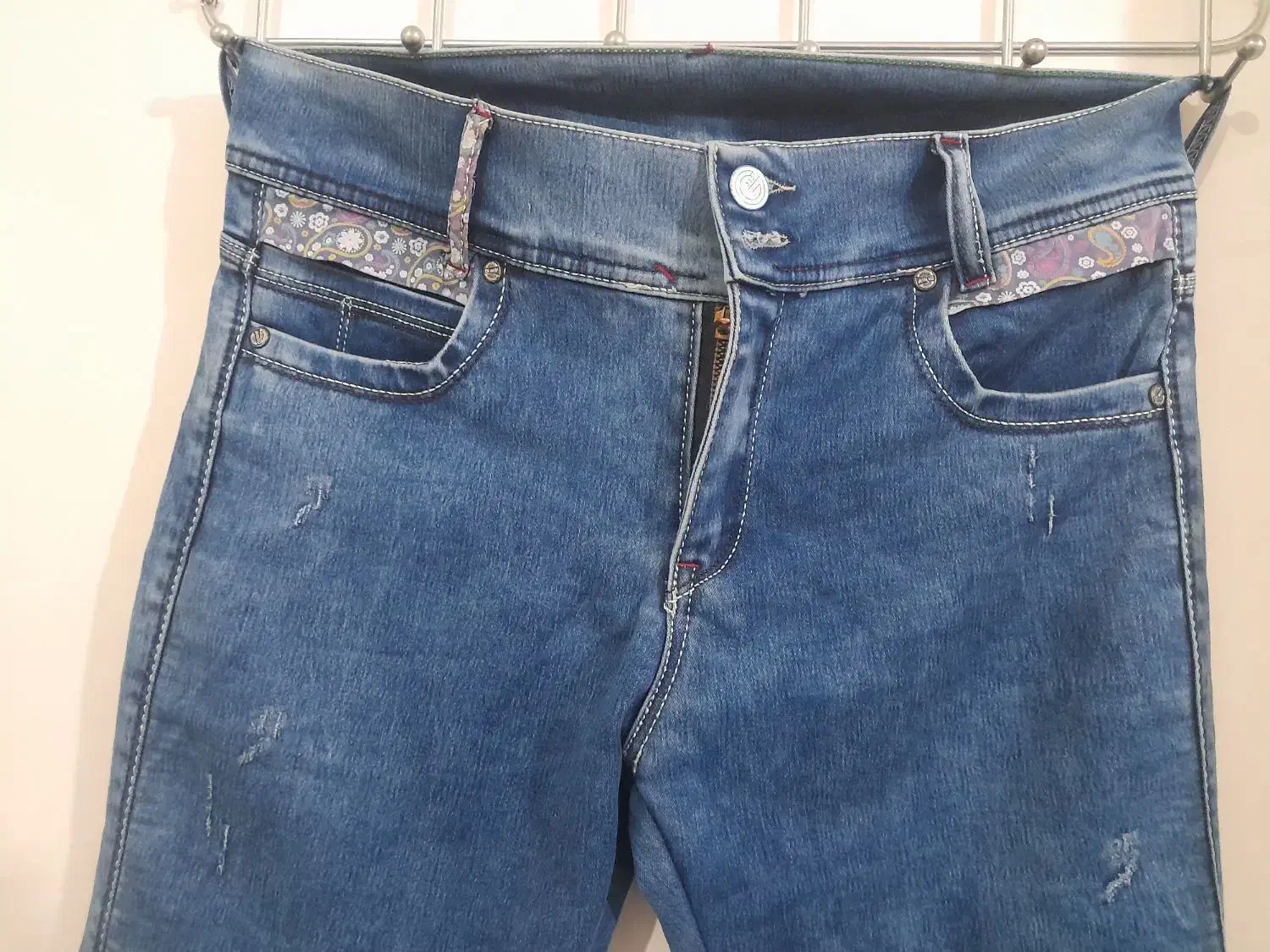 سلام یک عدد شلوار لی دخترانه سایز ۳۱|کفش و لباس بچه|مشهد, ثامن|دیوار