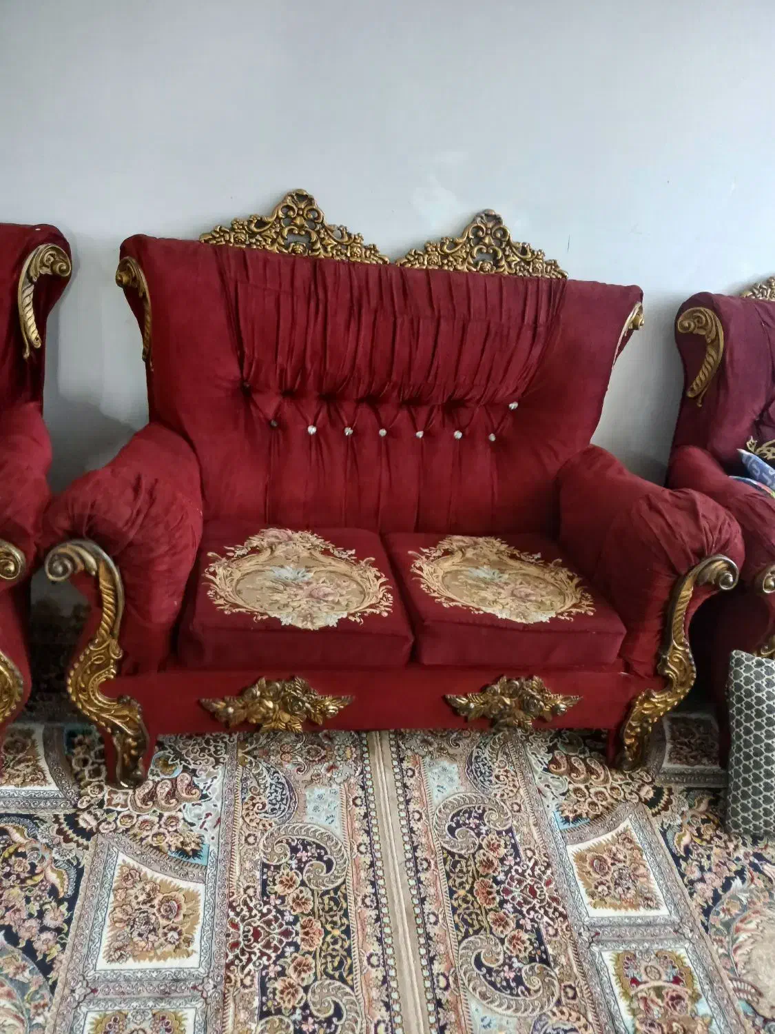 مبل|مبلمان خانگی و میز عسلی|گلبهار, شهر جدید گلبهار|دیوار