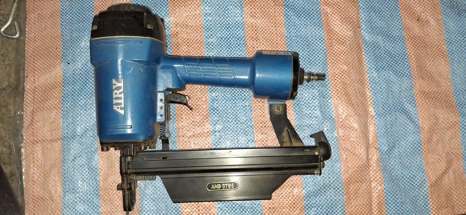 منگنه میخکوب استپ بادی دو عدد|ابزارآلات|نسیم‌شهر, |دیوار