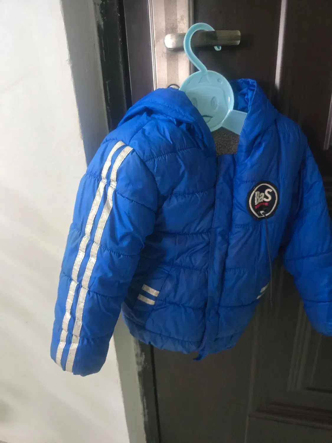 کاپشن و کفش بچگانه|کفش و لباس بچه|اشتهارد, |دیوار