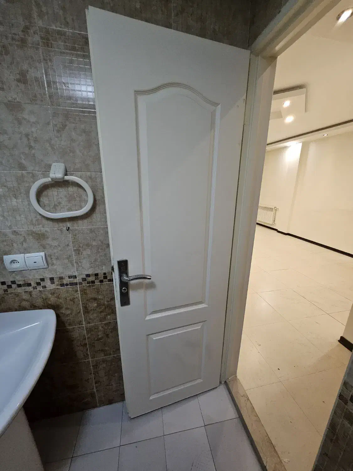 ۲عدد درب سرویس بهداشتی|مصالح و تجهیزات ساختمان|تهران, جوادیه تهرانپارس|دیوار