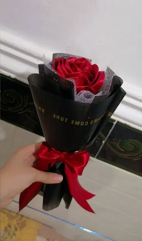 شاخه گل روبانی|گل مصنوعی|برازجان, |دیوار