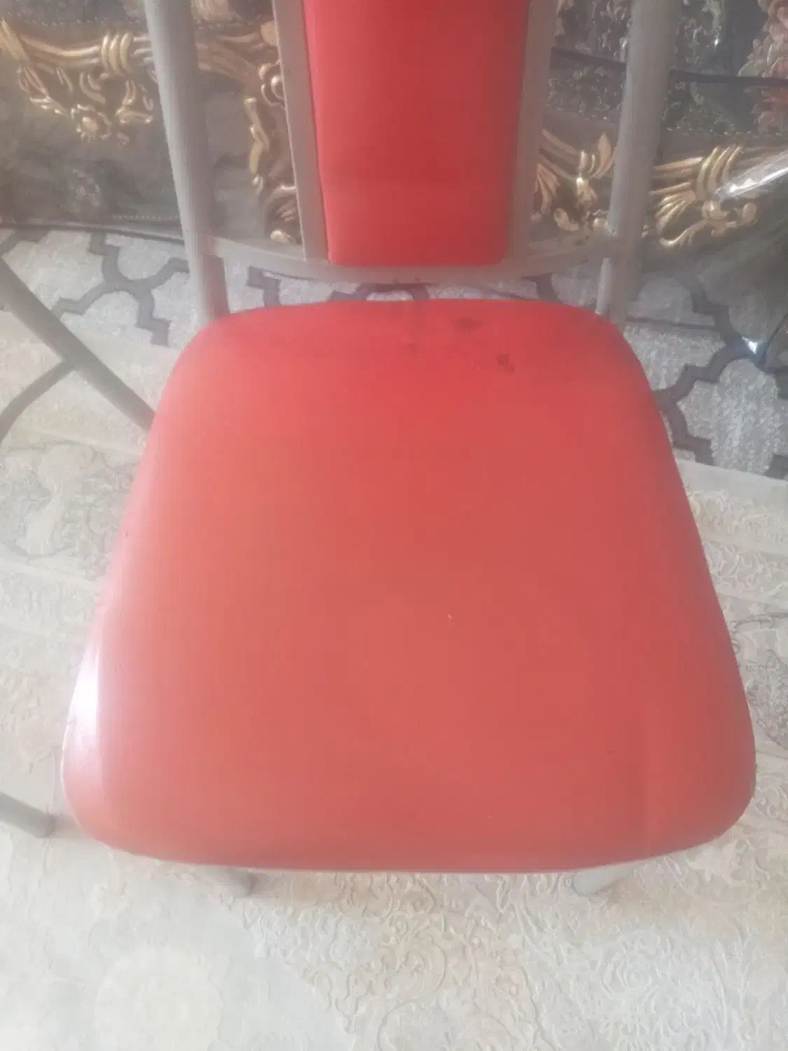 صندلی فلزی|صندلی و نیمکت|برخوار, |دیوار