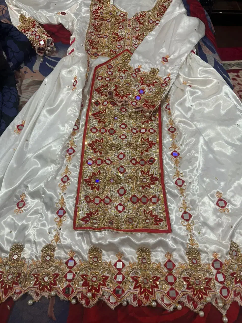 لباس بنارسی|لباس|ایرانشهر, |دیوار