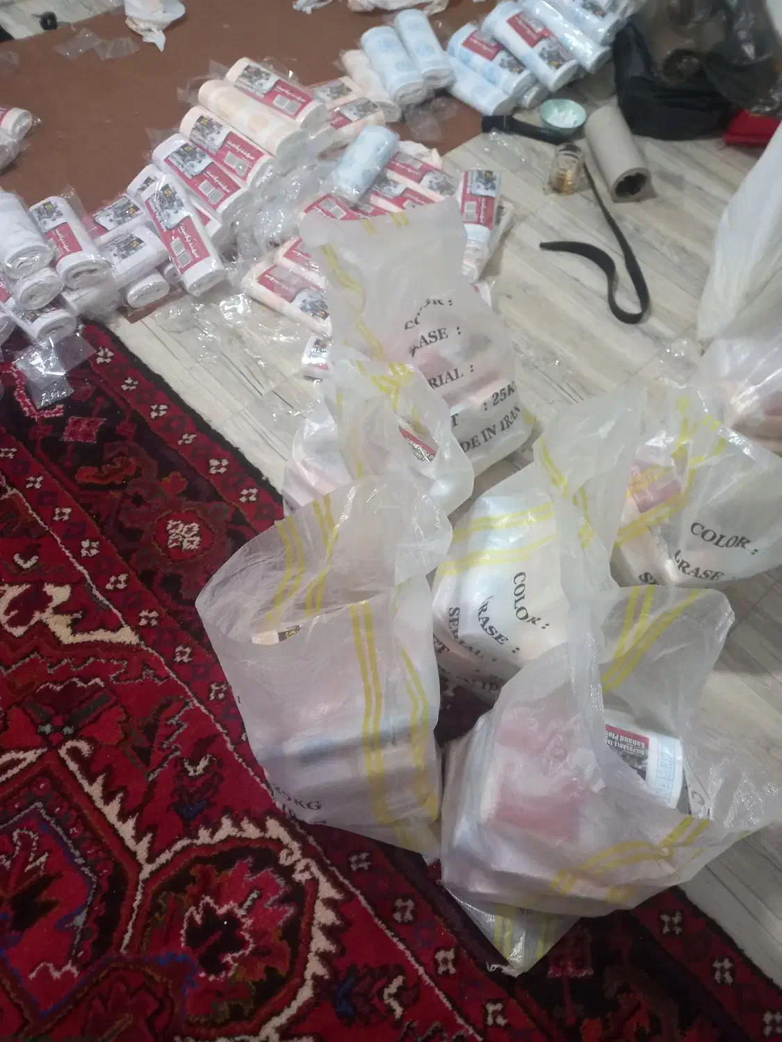 سفره یکبار مصرف|ظروف نگهدارنده، پلاستیکی، یک‌بارمصرف|تبریز, |دیوار