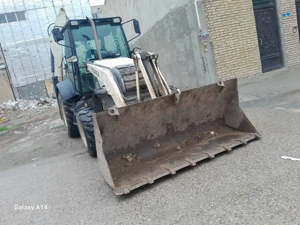 بیل  بکهو ترکس ۸۲۰فروش یامعاوضه.|خودرو سنگین|کرمانشاه, |دیوار