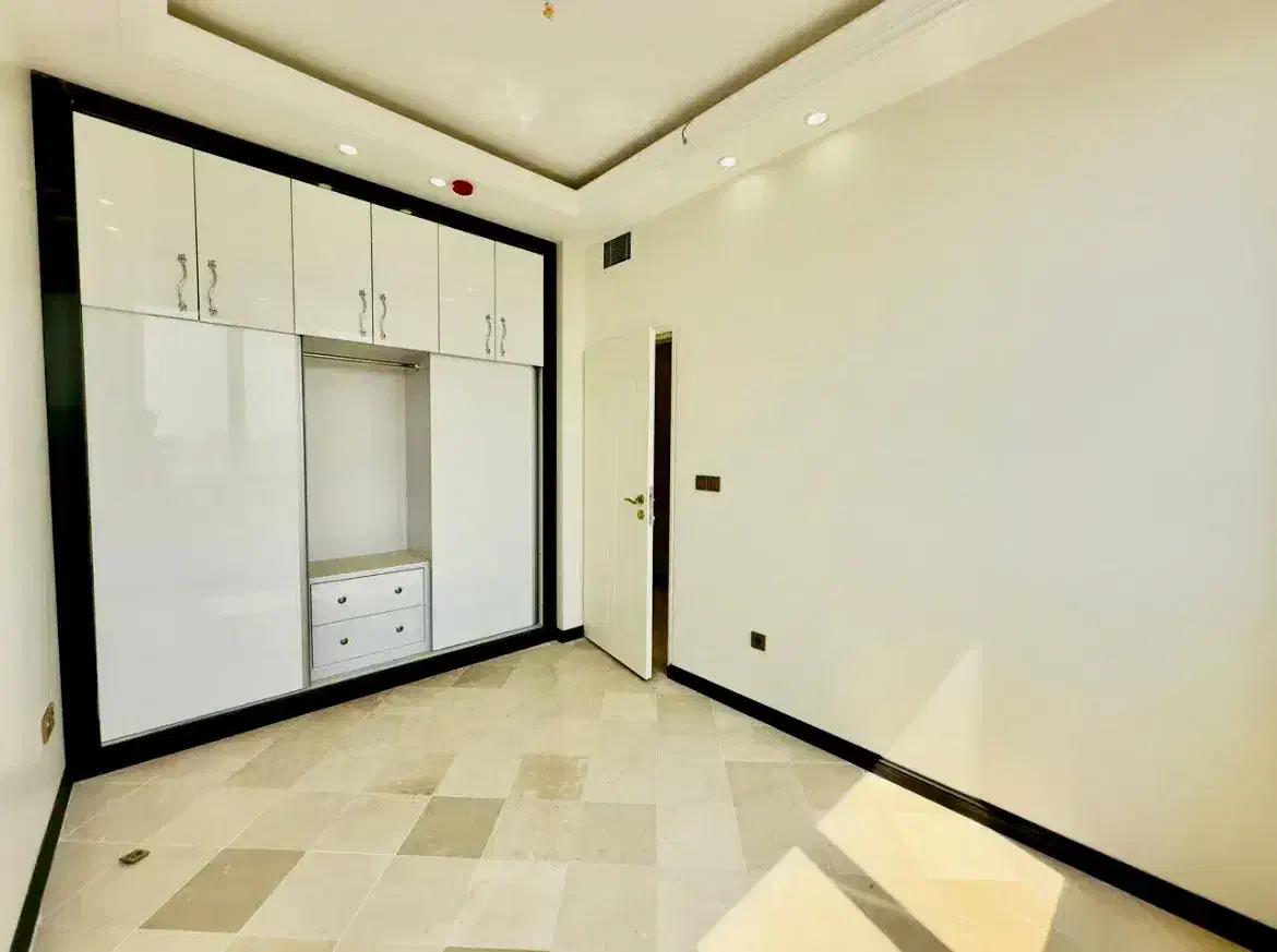 ۱۲۰متر ۲ خواب نوساز فلکه اول تهرانپارس