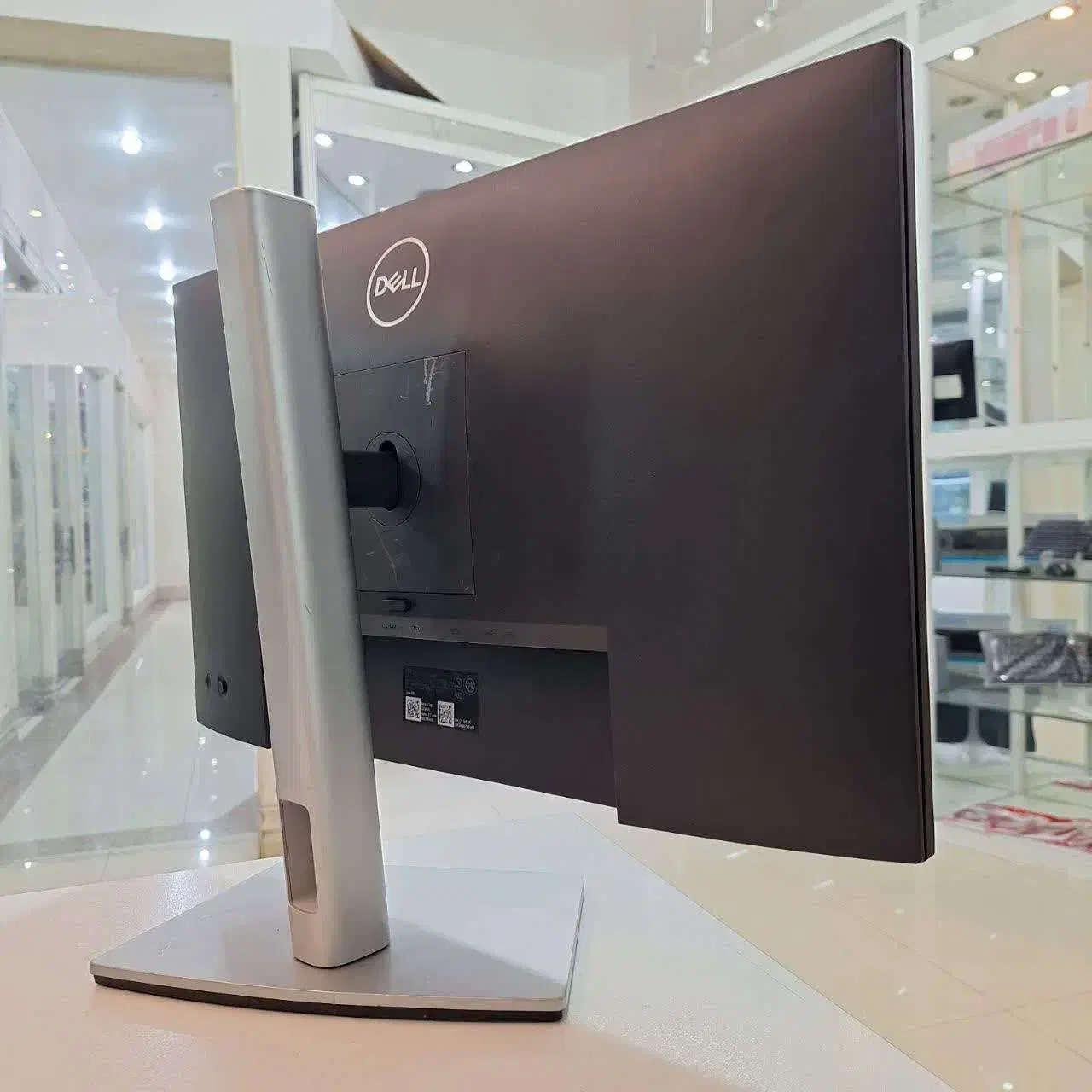 مانیتور 24اینچ استوک|قطعات و لوازم جانبی رایانه|اصفهان, نقش جهان|دیوار