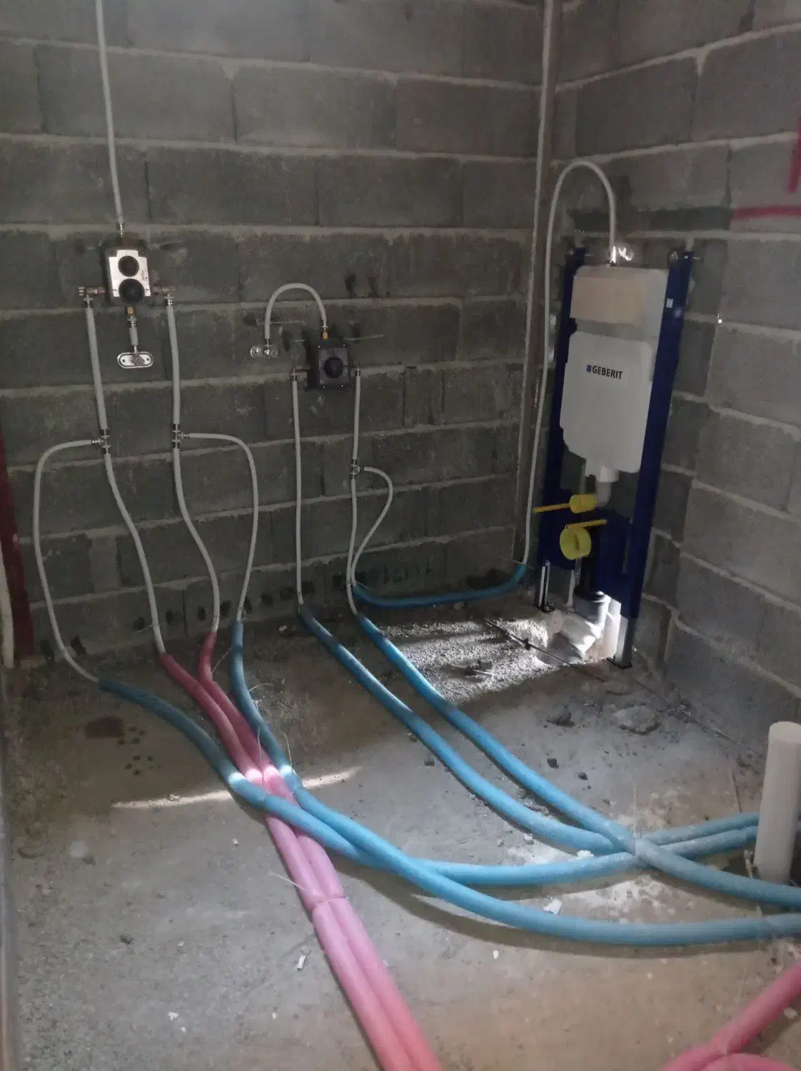 اجرای تاسیسات مکانیکی ساختمان و غیره|خدمات پیشه و مهارت|صدرا-فارس, فاز ۱|دیوار