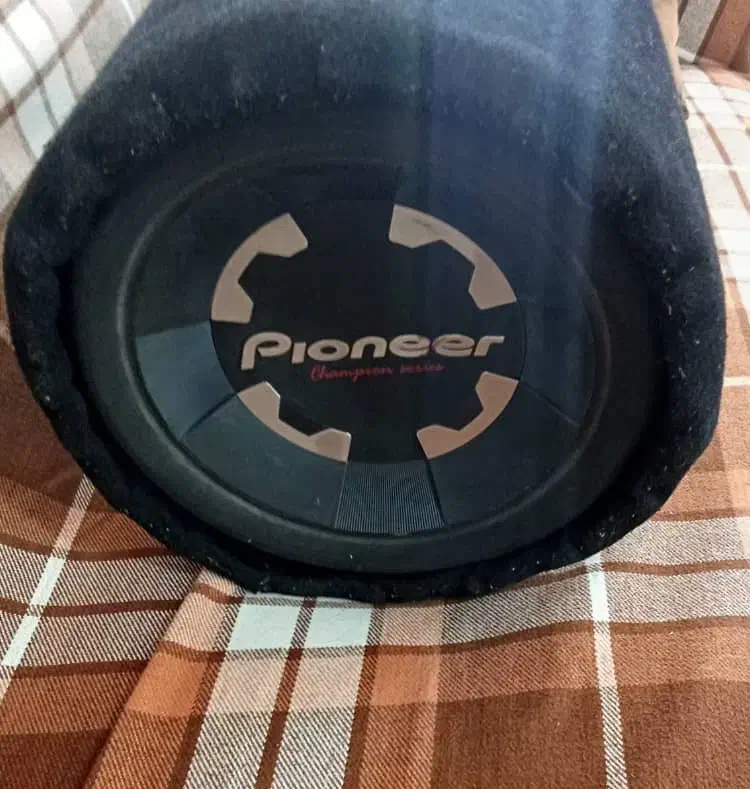 ساب  TS-300D4 1400W MAX+ ساب باکس JBL|صوتی و تصویری|مرودشت, سهل‌آباد|دیوار