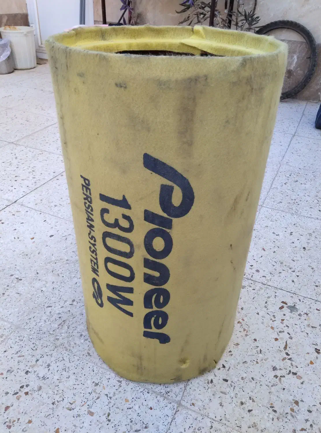 ساب باکس|صوتی و تصویری|برخوار, |دیوار