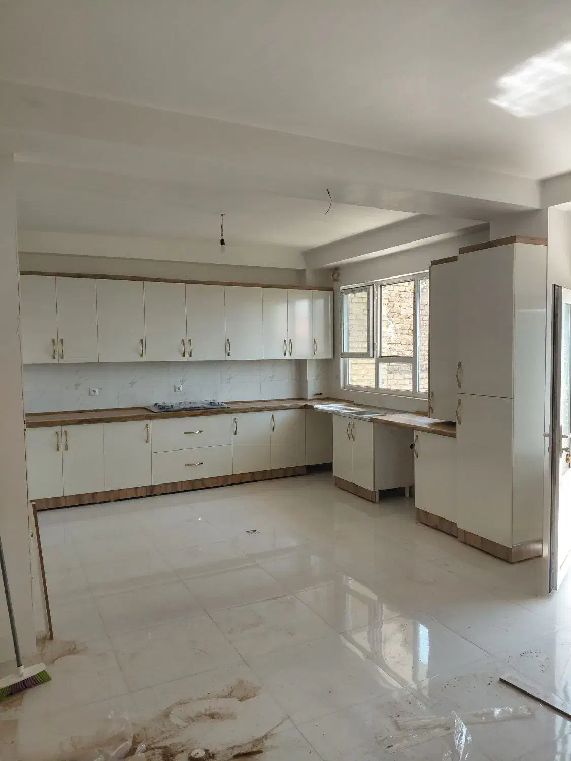 شاگرد جهت کار در نصب کابینت|استخدام صنعتی، فنی، مهندسی|نظرآباد, شهرک بزرگمهر|دیوار