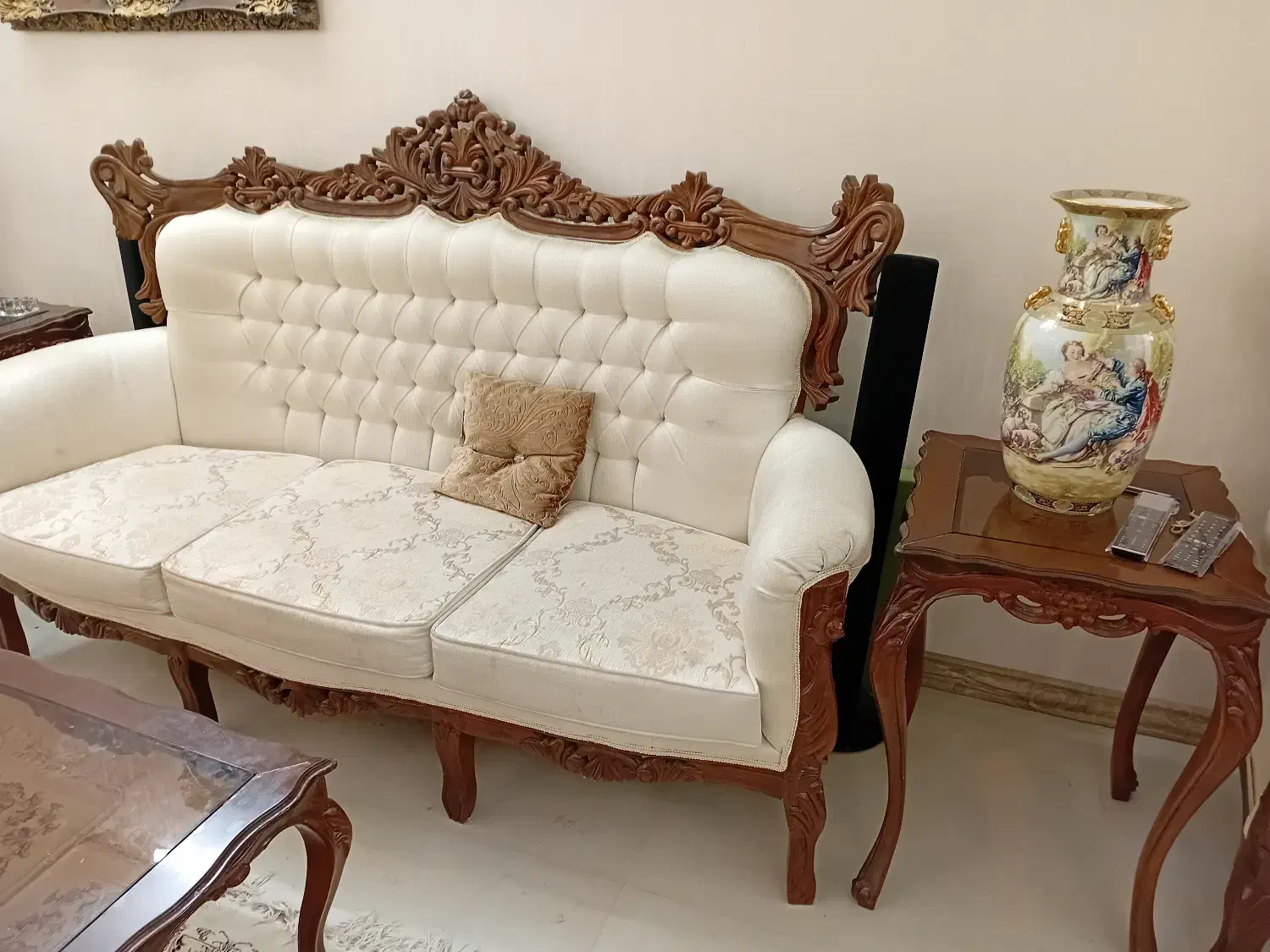 مبل سلطنتی|مبلمان خانگی و میز عسلی|مشهد, چهارچشمه|دیوار