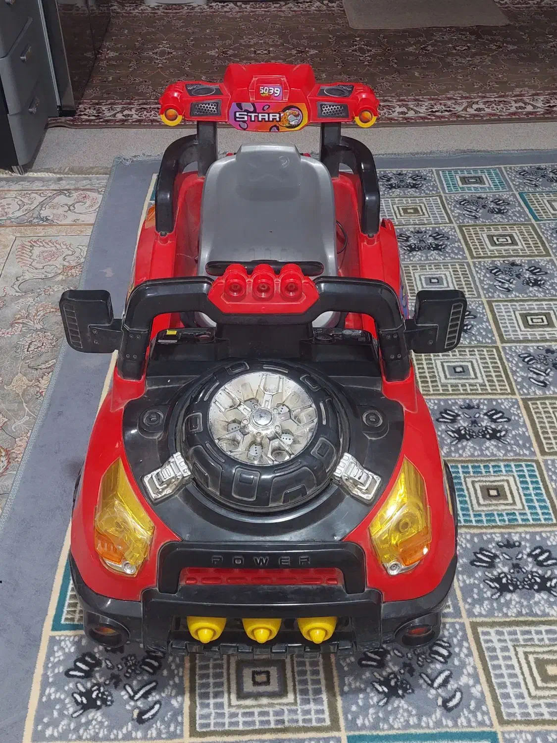 ماشین شارژی|اسباب‌بازی بچه|بوشهر, |دیوار