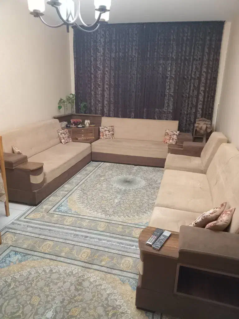 مبل 9 نفره همراه میز ناهار خوری 8 نفره|مبلمان خانگی و میز عسلی|پردیس, فاز ۱۱|دیوار