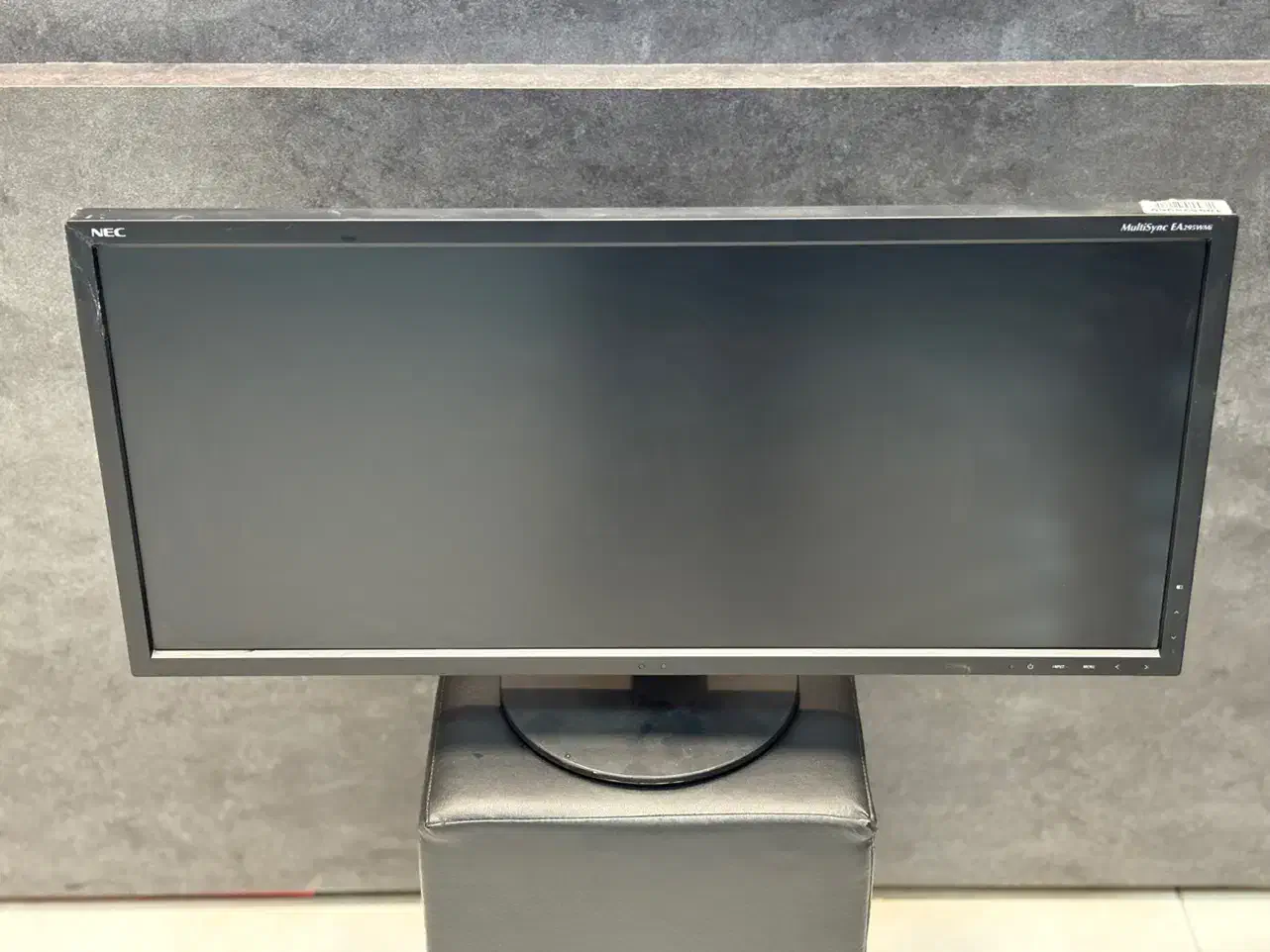 مانیتور نک ۲۹ اینچ فول اچ دی مناسب ترید و گرافیک|قطعات و لوازم جانبی رایانه|مشهد, فرهنگ|دیوار