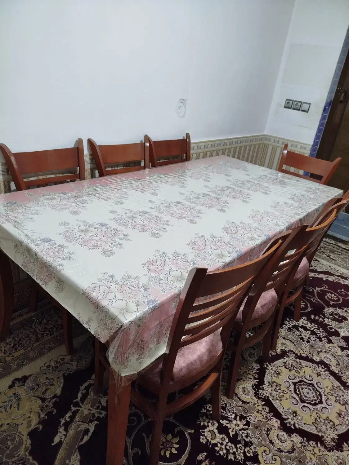 میز غذاخوری ۸نفره تمیز وشیک|میز و صندلی غذاخوری|نورآباد ممسنی, |دیوار