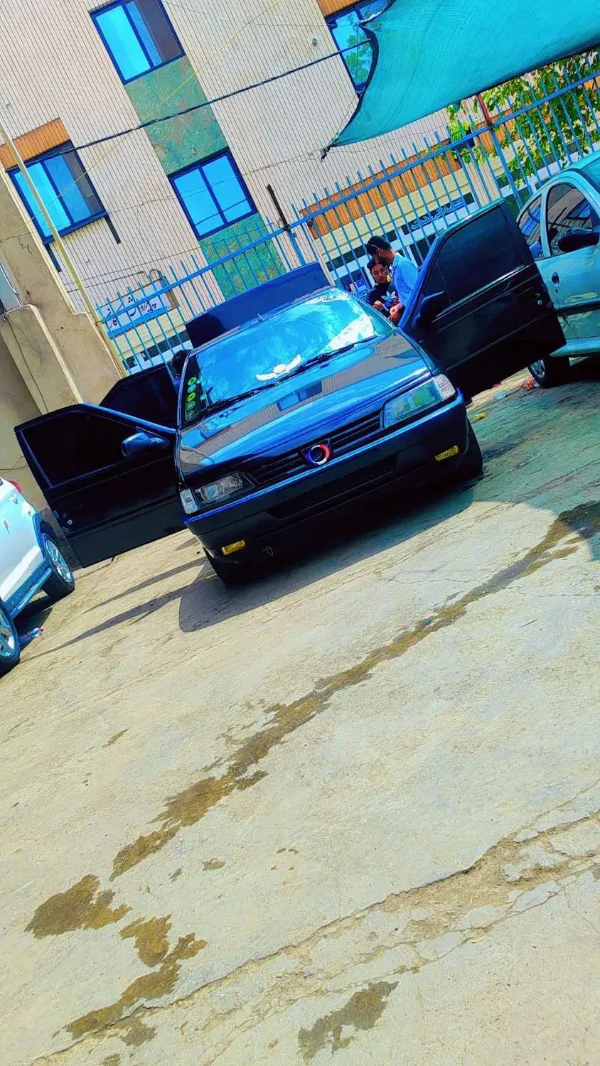 405مشکی|خودرو سواری و وانت|لنجان, |دیوار